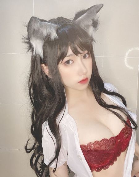 www.4ayy狠人久久久_BD免费观看