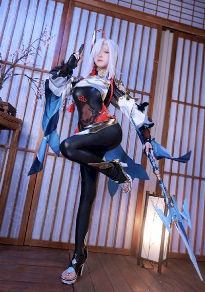 精品厕所偷拍各类美女tp嘘嘘_国产剧手机免费观看完整