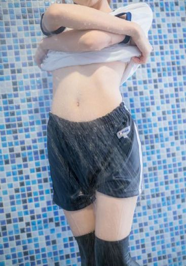 女人添男人小鸡鸡的视频免费_1080迅雷电影在线
