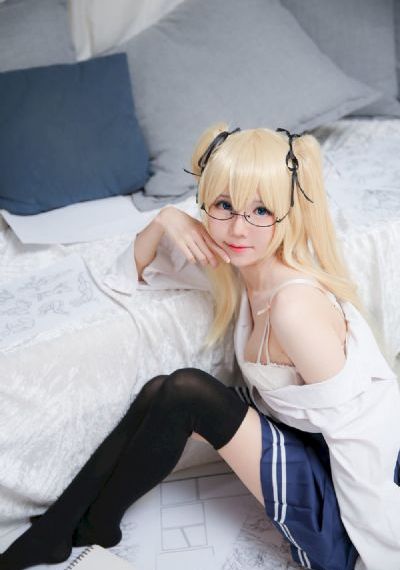 美女扒开内裤让男人捅_1080P在线观看视频