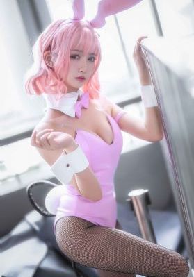 午夜看片未满十八勿进_JVID性感写真